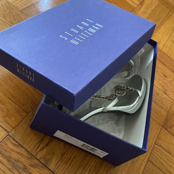 Stuart Weitzman Brillag Swarovski Jewel T Strap Evening Sandals - Picture 16 of 17